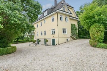 Historisches Anwesen mit parkähnlichem Garten / Rottal-Inn