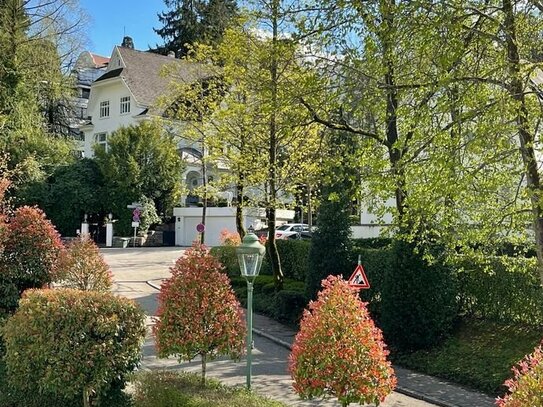 3 Zimmer Wohnung mit Süd-West Loggia in Baden-Baden.