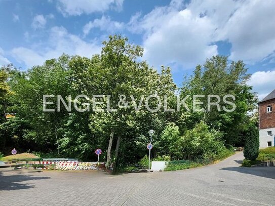 Voll erschlossenes Grundstück in zentraler Lage