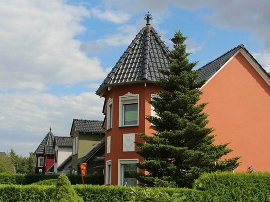 REH mit imposanten Erker, Kamin, Terrasse & gepflegtem Grundstück im ruhigen Wohngebiet