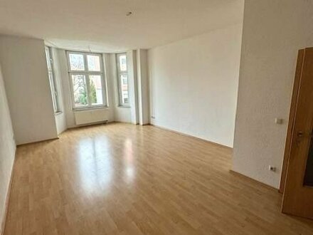 Preiswerte schöne 2-R-Wohnung in Magdeburg - Stadtfeld Ost im 1.OG ca.62,60m²zu vermieten.