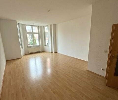 Preiswerte schöne 2-R-Wohnung in Magdeburg - Stadtfeld Ost im 1.OG ca.62,60m²zu vermieten.