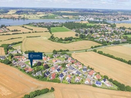 Zwei Einfamilienhäuser + genehmigter Ferienwohnung in Feldrandlage