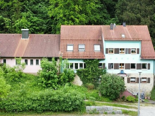 "Wohn- und Geschäftshaus: Sofort betriebsbereite Gaststätte mit Wohnraum und Ausbaupotenzial"