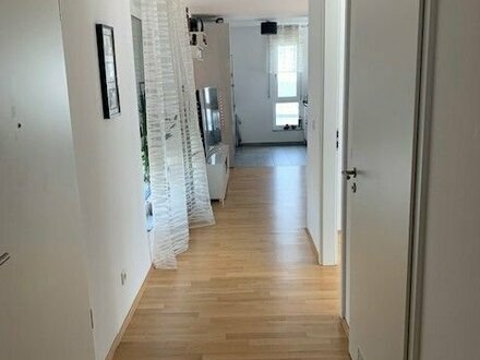 Neuwertige 3-Zimmer-Penthousewohnung im Westen Nürnbergs