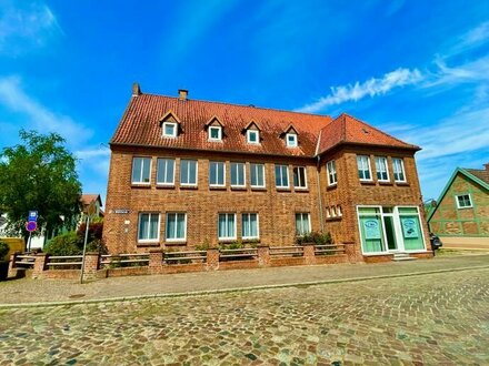 "Freistehendes 5-Parteien-Haus" im Altstadtkern der Schlossstadt Klütz, nahe des Schloss Bothmers