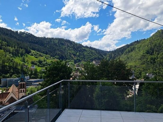 Hochwertige 4 Zimmer Gartengeschosswohnung in begehrtester sonniger Aussichtslage von Schramberg-Tal