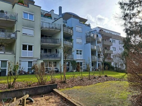 2-Zi-Wohnung-1. OG -Aussicht ins Grüne-( großer Balkon), Nürnberg/ Ziegelstein