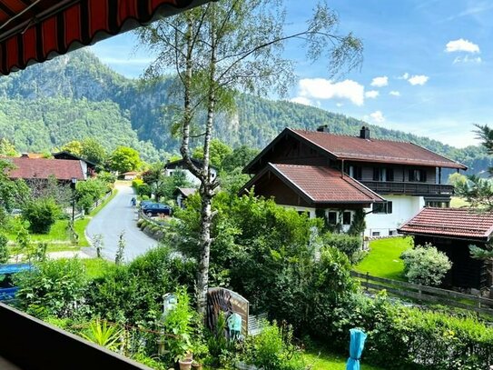 2-Familienhaus in traumhafter Lage mit Bergblick