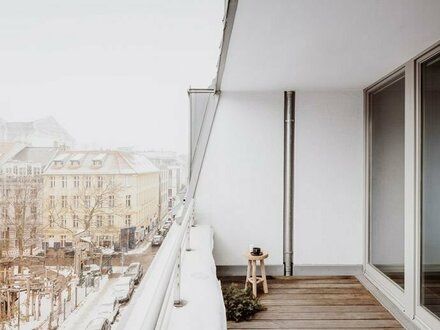 Fantastische Dachgeschoss-Wohnung mit Grünblick nahe dem Hackeschen Markt