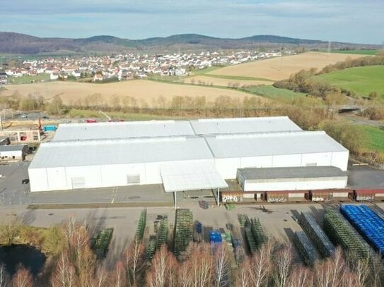 +++ ca.10000m² moderne, frisch sanierte Logistikhalle in TOP Lage direkt an der A49+++