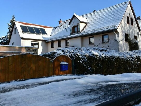 Idyllisches Familienanwesen mit Neu-/ und Altbau - Separate Eingänge