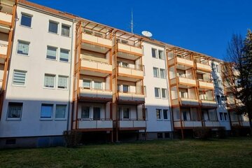 +ERSTBEZUG NACH WUNSCHSANIERUNG+ Hübsche 3-Raumwohnung mit Sonnenbalkon