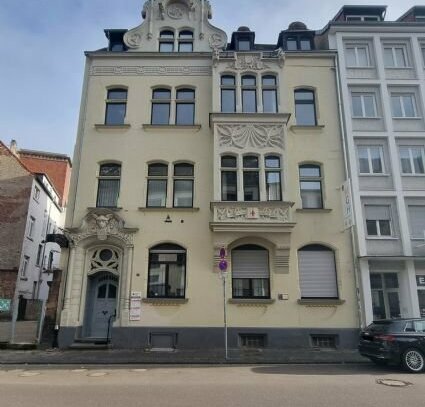 **Bürofläche zu vermieten** Repräsentatives Jugendstil-Geschäftshaus in der Ursulinenstraße