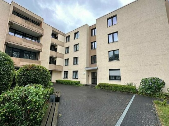 Solide Zwei-Zimmer-Erdgeschosswohnung mit Terrasse