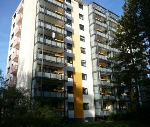 Gepflegte 2-Zimmer-Wohnung in Röthenbach/Schweinau inkl. Kfz-Stellplatz, zukunftsicher mit Fernwärme