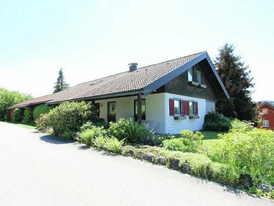 Wunderschönes Einfamilienhaus im Landhausstil mit Bergsicht