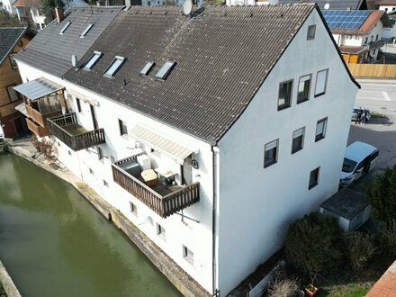 Dachgeschosswohnung im Herzen von Brombach