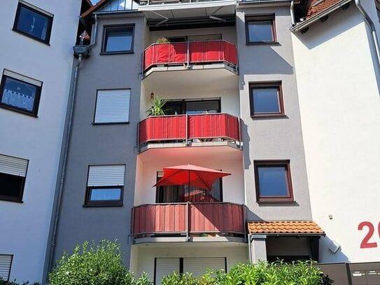 **TOP gepflegte Dreiraumwohnung mit Balkon und Garage, KAUFEN statt mieten!!***