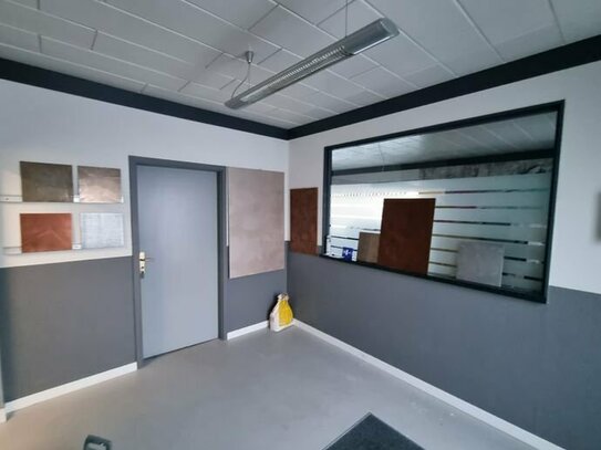 Büro / Lagerraum / Praxis / Tagesmutter 110 m2 - Gewerbehof im Winkel Tespe