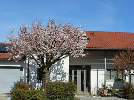 Einfamilienhaus mit Doppelgarage in bester Wohngegend mit Weitblick!