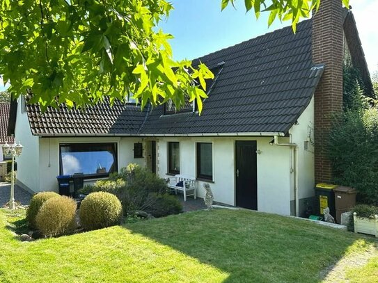 PURNHAGEN-IMMOBILIEN - Freist. Einfamilienhaus mit Garage in familienfreundlicher Sackgassenlage