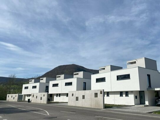 RESERVIERT - Moderne Doppelhaushälfte an der Lauter mit Dachterrasse und Fernblick