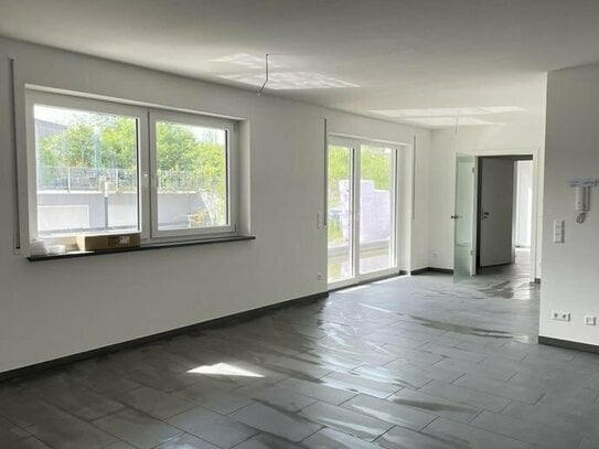 Top moderne und große 2 Zimmer-Wohnung in zentrumsnaher Lage von Warthausen-ERSTBEZUG!