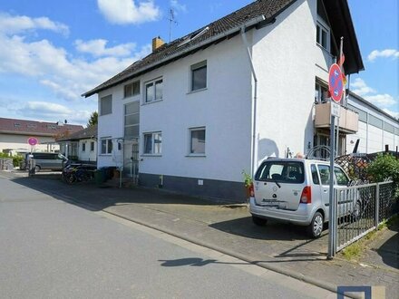 ++Saniertes Wohn- und Geschäftshaus in Bischofsheim: 2 Wohnungen, Halle, Büro - teils vermietet++