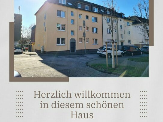 Wunderschöne 2 Zimmer-Wohnung mit Balkon...