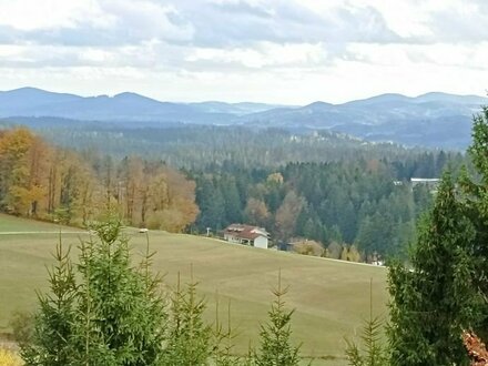 Schöne, voll ausgestattete 2-Zimmer-Ferienwohnung mit Balkon in herrlicher Aussichtslage