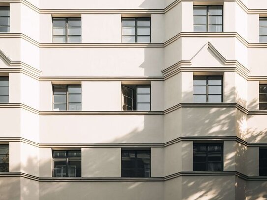 PHOENIX - Edle sanierte Altbauwohnung mit Balkon zum Innenhof