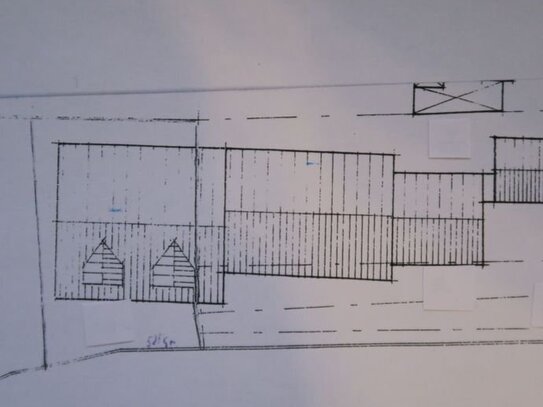 Grundstück ( ca. 2420 m²) im Mischgebiet mit Wohnhaus und Hallen westlich der Kreisstadt Heide