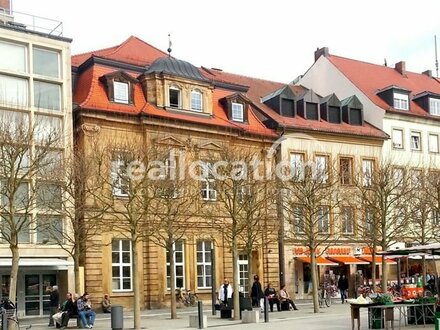 Historisches Gewerbeobjekt zur Repositionierung in Bayreuths Fußgängerzone