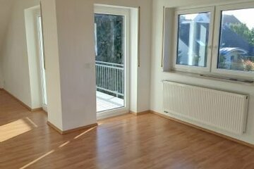 Helle,geräumige Wohnung mit Balkon in Griesheim; ruhige Lage