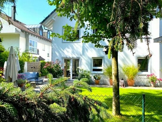 ELVIRA! Waldtrudering - großzügige und attraktive Maisonette-Wohnung mit wunderschönem Garten