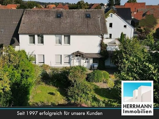 Einfamilienhaus auf großzügigem Eckgrundstück