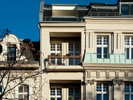 Vermietete helle 4-Zimmer-Gründerzeitwohnung in Friedenau mit guter City-Anbindung +Provisionsfrei+