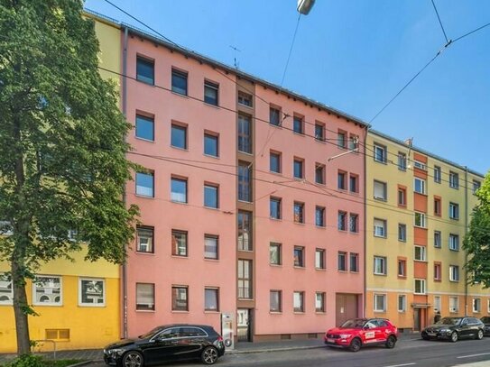 Provisionsfrei - Helle 2,5-Zimmer-Wohnung mit kluger Raumaufteilung und sonnigem Balkon in Burgnähe