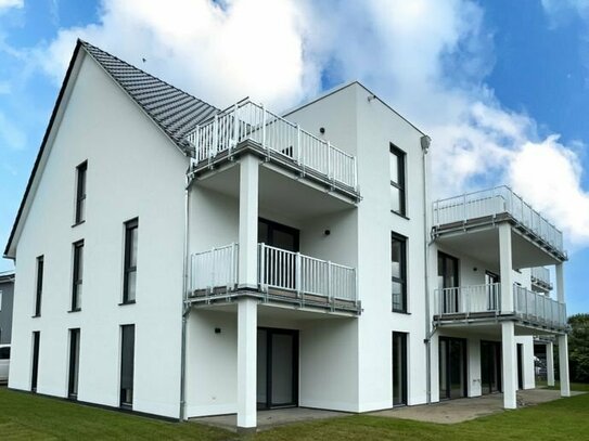 ++ Neubau - moderne 2-Zimmer-Wohnung zum Erstbezug mit schöner Terrasse und Gartenanteil ++