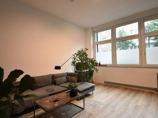 Altbaucharme in D-Oberbilk! Moderne 2-Zi-EG-Whg mit Balkon