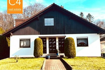 Einfamilienhaus mit Studiowohnung in familienfreundlicher Lage von Homburg!