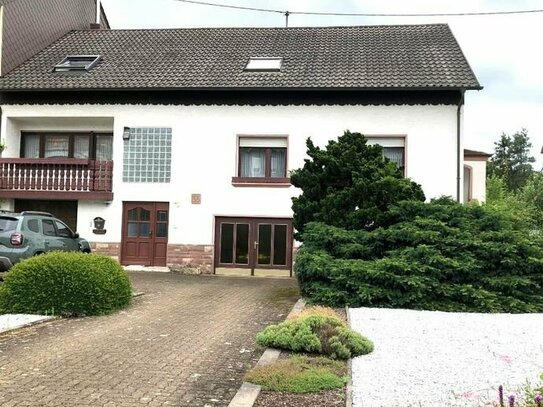 Zweifamilienhaus in ruhiger guter Wohnlage von Hülzweiler