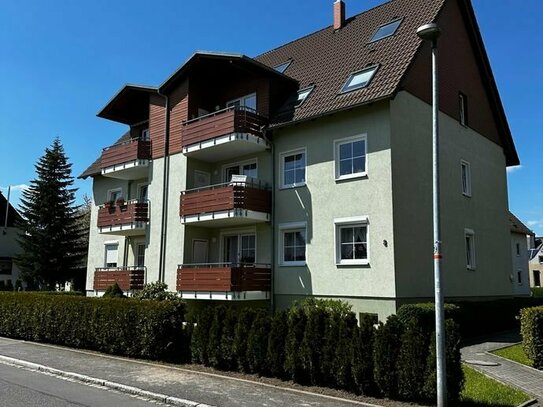 Helle 3-Raum Komfort-Wohnung mit Tiefgarage und Stellplatz in Flöha