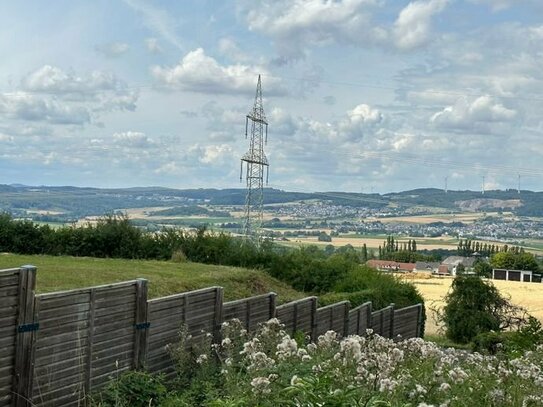 Großes, traumhaftes Baugrundstück im ruhigen und gepflegten Wohngebiet von Elbtal-Hangenmeiligen