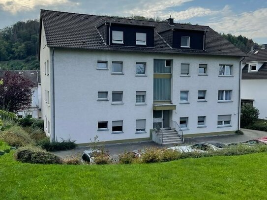 Dachgeschosswohnung ab sofort zu vermieten