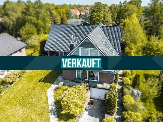 VERKAUFT: Wremen // Einfamilienhaus mit moderner Einliegerwohnung und schönem Garten