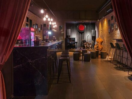 Prenzlauer Berg Event Location Top-Lage - Diskothek, Club, Bar, Restaurant und Shisha-Bar-Idealer für Partys!