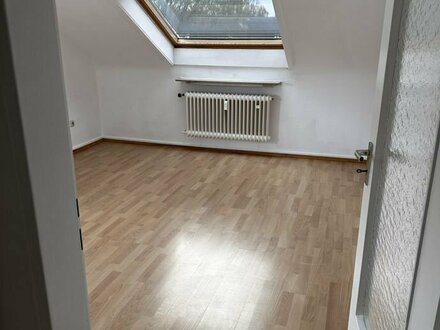 2,5-Zimmer-Wohnung zu vermieten - Geschmackvolle Wohnung mit zwei Räumen & Einbauküche in Hofheim am Taunus