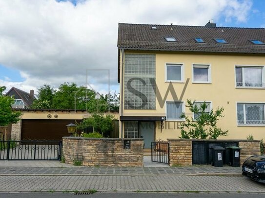 Traumhafte 4-Zimmer-Wohnung mit großzügiger Terrasse und Garage in Nürnberg-Worzeldorf
